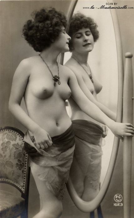 Vintage Nude Centrefolds